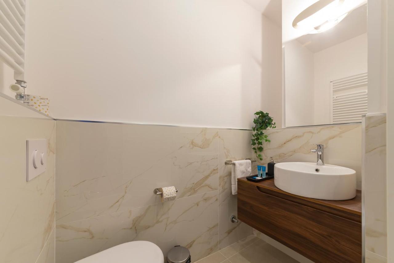 I Host Apartment - Val Strona Mailand Exterior foto