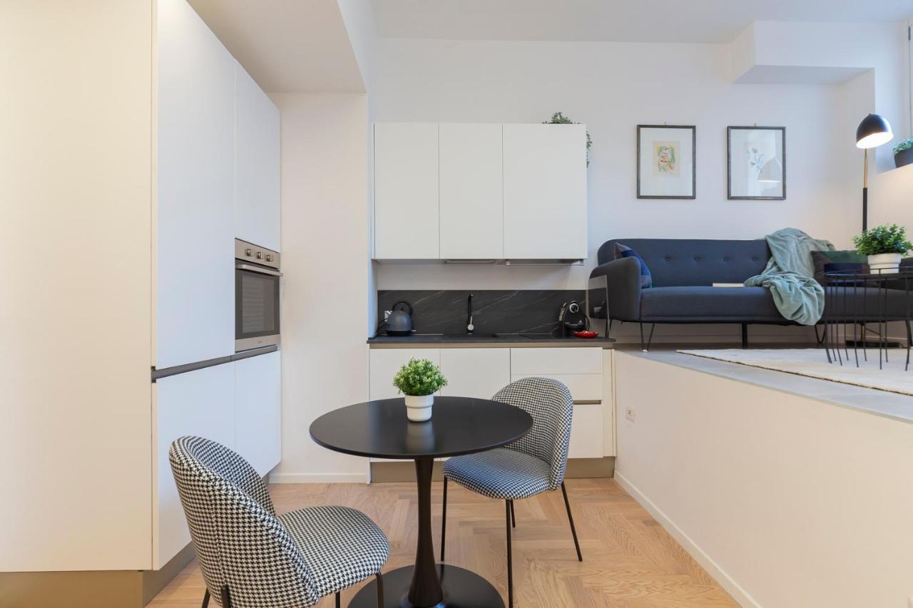 I Host Apartment - Val Strona Mailand Exterior foto