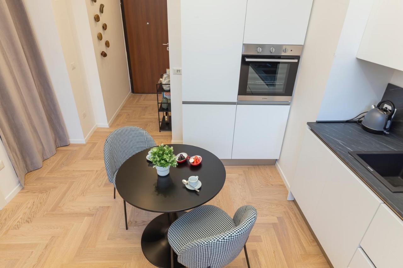 I Host Apartment - Val Strona Mailand Exterior foto